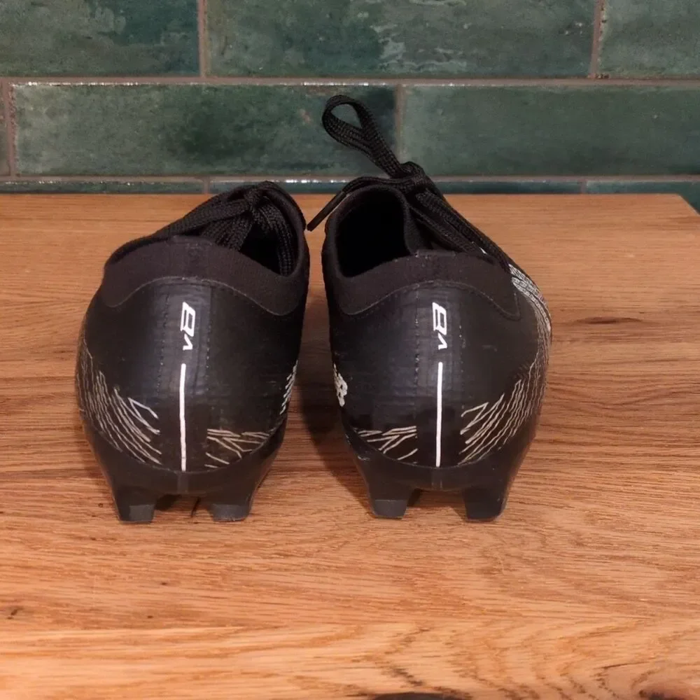 New Balance Furon Black/White Youth Soccer Cleats US 8 Fast Lightweights
